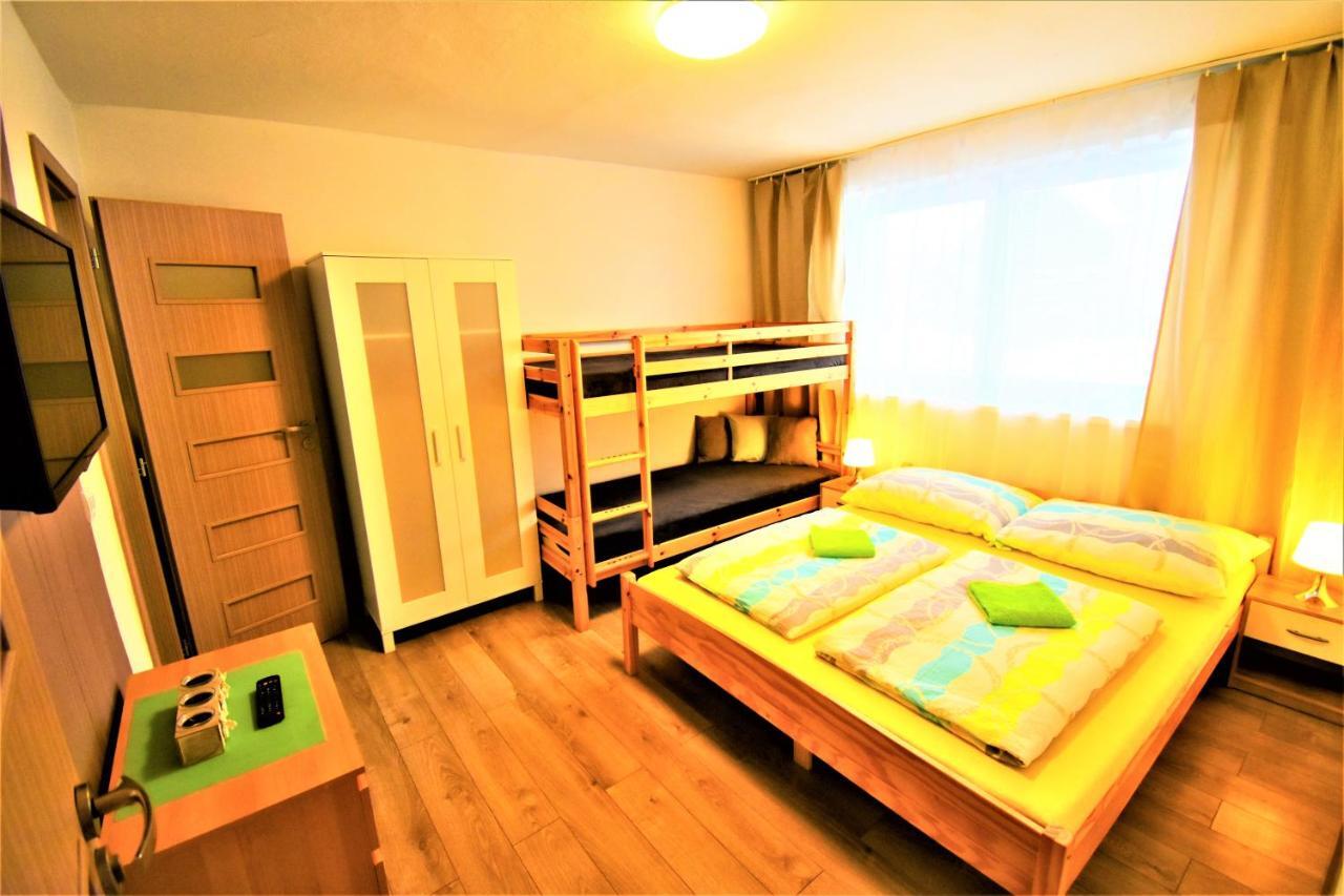 Hotel Penzion Privat Siesta Liptovský Mikuláš Esterno foto