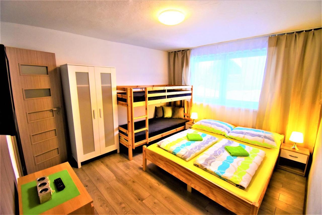 Hotel Penzion Privat Siesta Liptovský Mikuláš Esterno foto